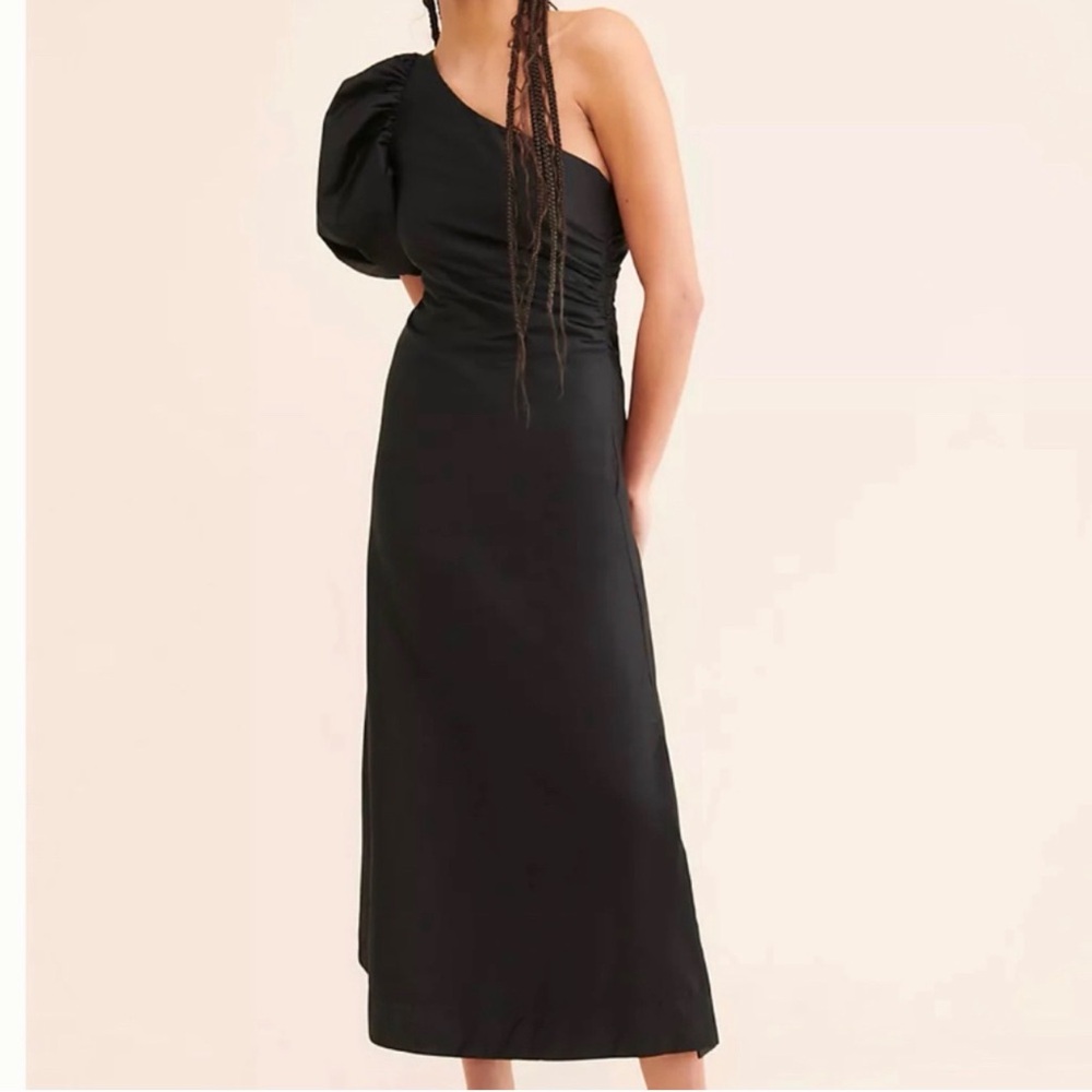 Aureta One-Shoulder Puff-Sleeve Dress - Picture 5 of 15